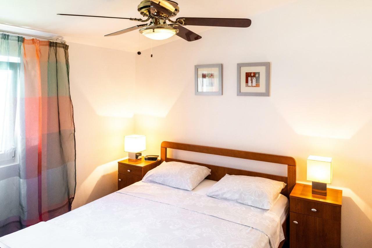 Lambrisa Apartman Trogir Kültér fotó